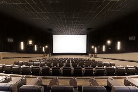 cines vallsur valladolid|Yelmo Cines Premium VallSur en Valladolid